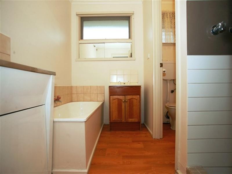 2/97 McCrae Street, Dandenong VIC 3175