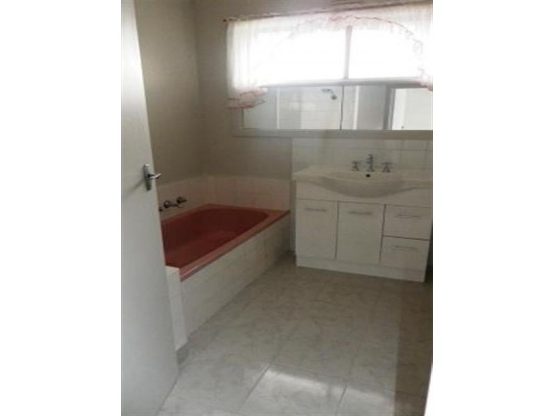 102 Harold Road, Springvale South VIC 3172