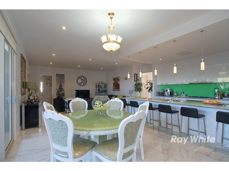 14 Brando Court, Endeavour Hills VIC 3802