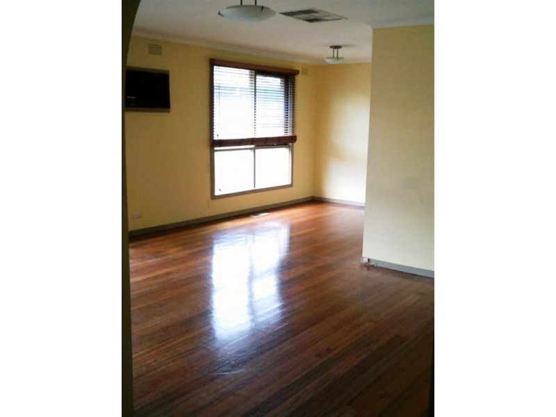 14 College Crescent, Keysborough VIC 3173