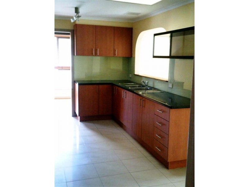 14 College Crescent, Keysborough VIC 3173