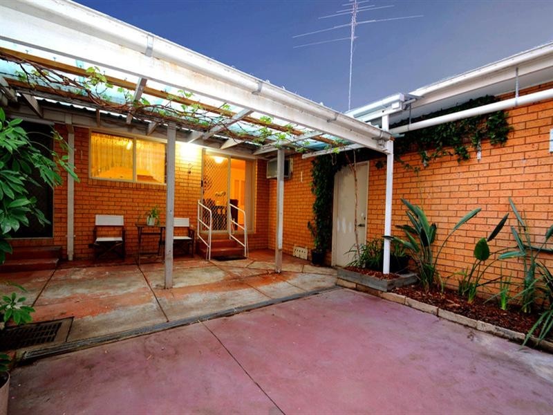 27 Ambrie Crescent, Noble Park VIC 3174