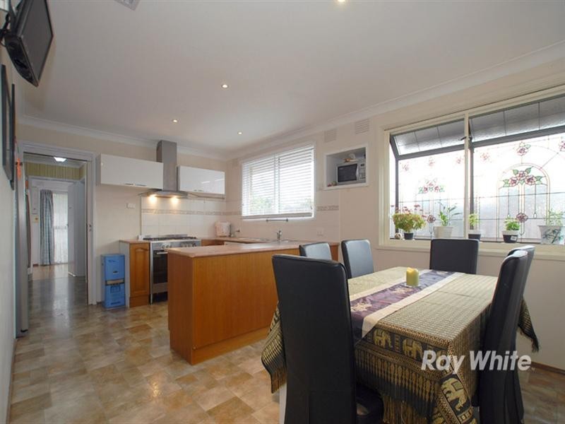 5 Chanelle Court, Springvale South VIC 3172