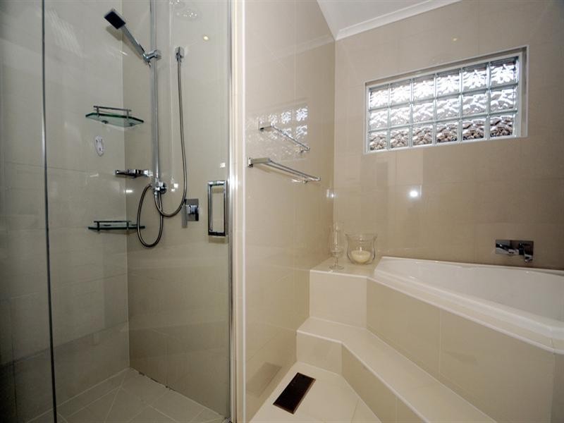 18 Bellarine Court, Keysborough VIC 3173