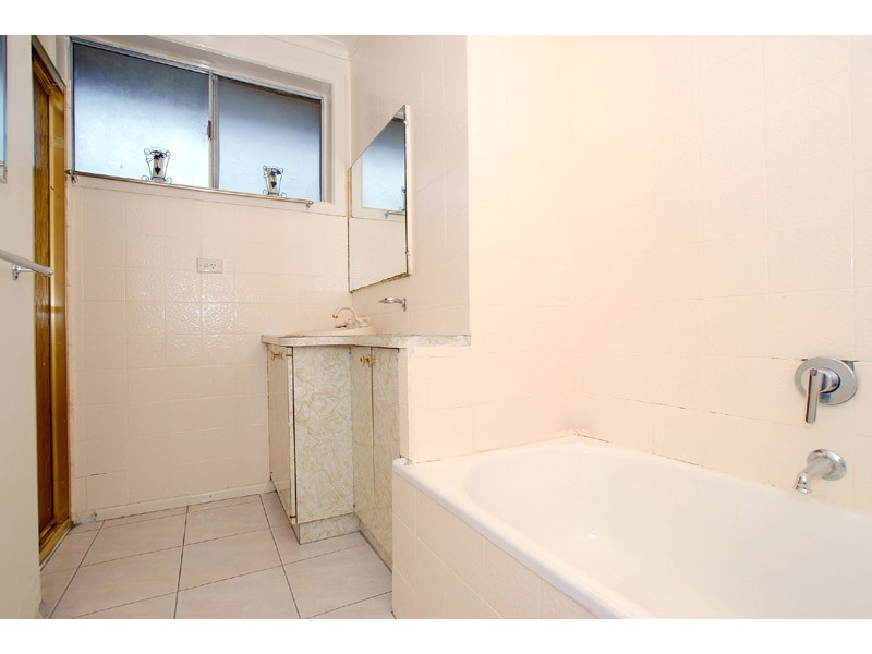 12 McKirdy Street, Springvale VIC 3171