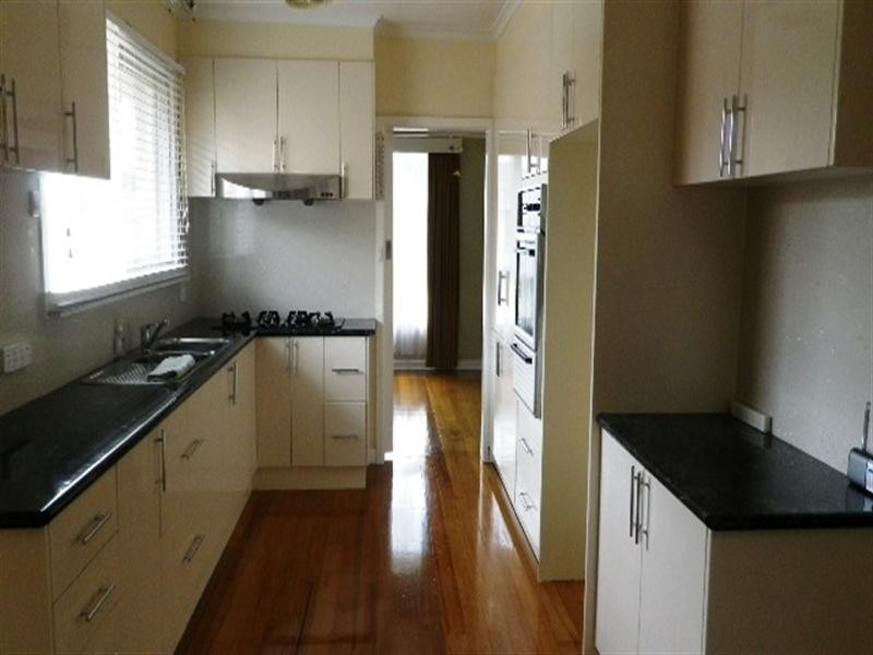 23 GLENWOOD Drive, Springvale South VIC 3172