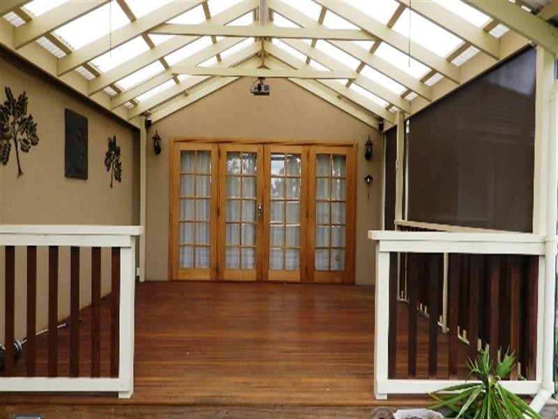 23 GLENWOOD Drive, Springvale South VIC 3172