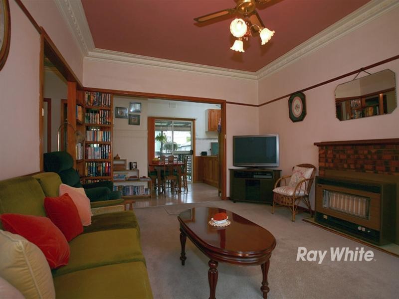 13 Dunblane Road, Noble Park VIC 3174