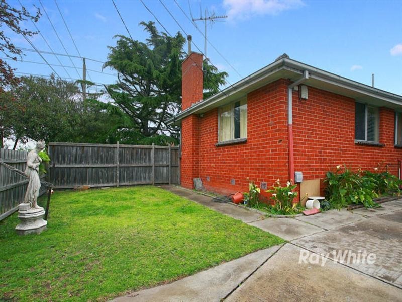 41 Bloomfield Road, Noble Park VIC 3174