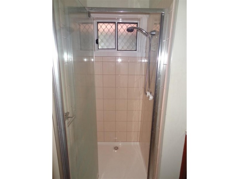 28 meadow wood Walk, Narre Warren VIC 3805