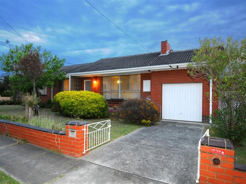 2a Suzanne Street, Dandenong VIC 3175