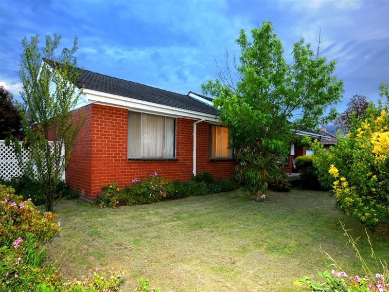 2a Suzanne Street, Dandenong VIC 3175