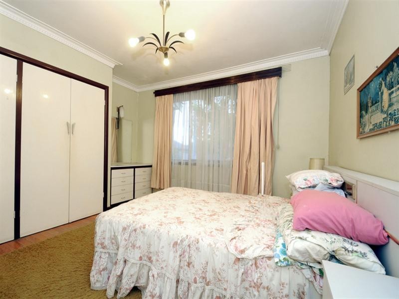 2a Suzanne Street, Dandenong VIC 3175