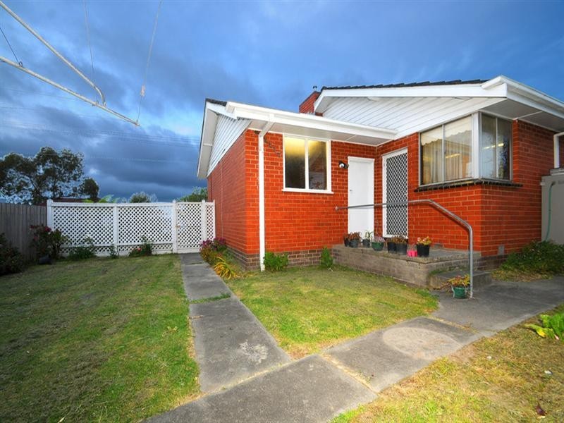 2a Suzanne Street, Dandenong VIC 3175