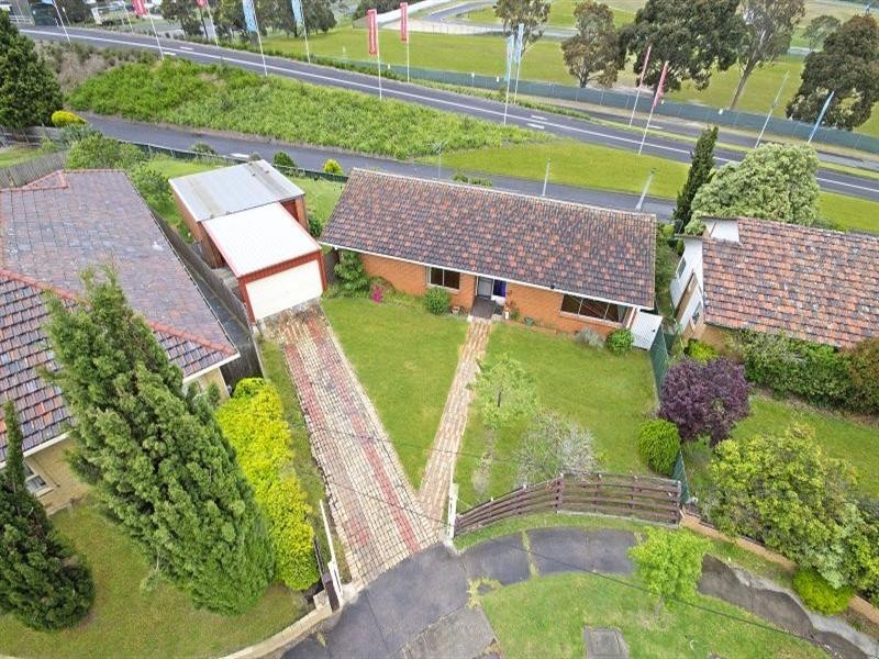 9 Carlyon Court, Springvale VIC 3171