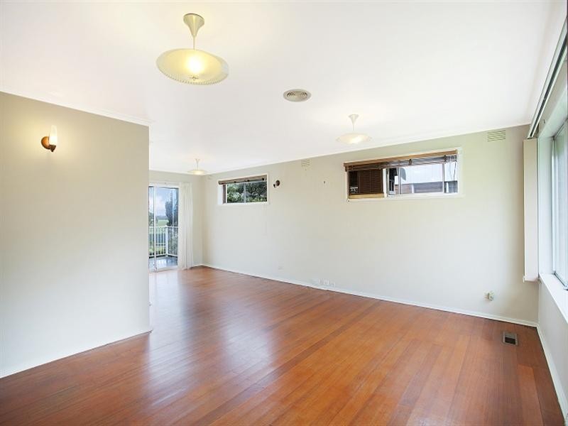 9 Carlyon Court, Springvale VIC 3171