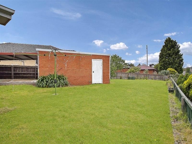 9 Carlyon Court, Springvale VIC 3171