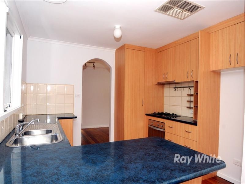 8 Fay Court, Noble Park VIC 3174