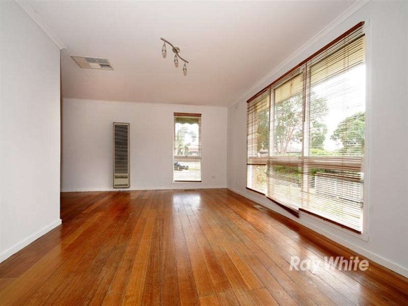 8 Fay Court, Noble Park VIC 3174