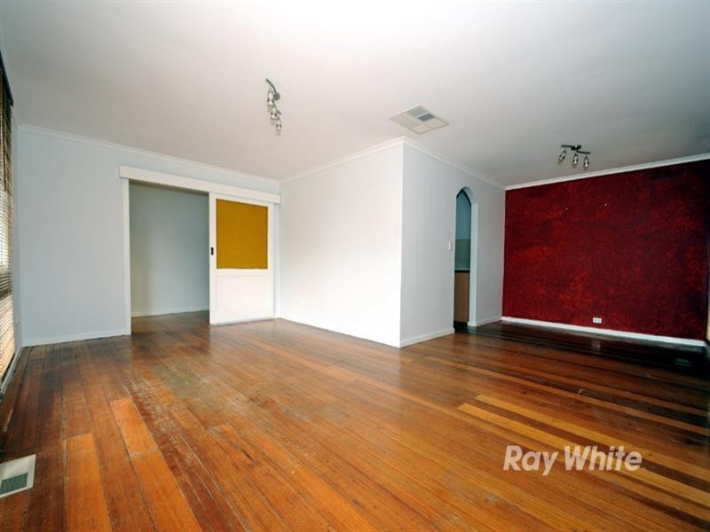 8 Fay Court, Noble Park VIC 3174