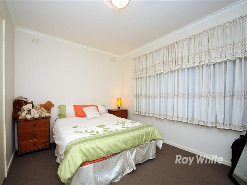 2/32 Blamey Street, Noble Park VIC 3174