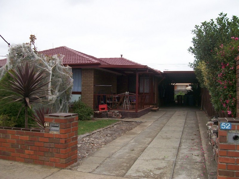 52 Glassford Avenue, Springvale South VIC 3172