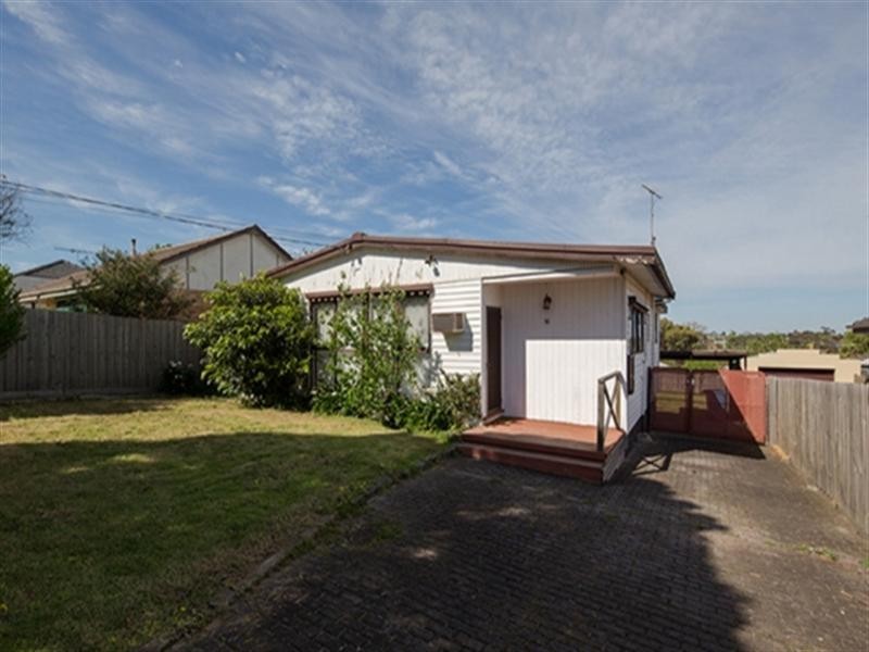 16 Elmhurst Street, Noble Park North VIC 3174
