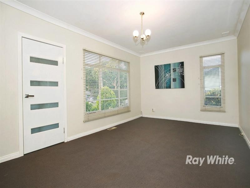 30 Chifley Crescent, Dandenong North VIC 3175
