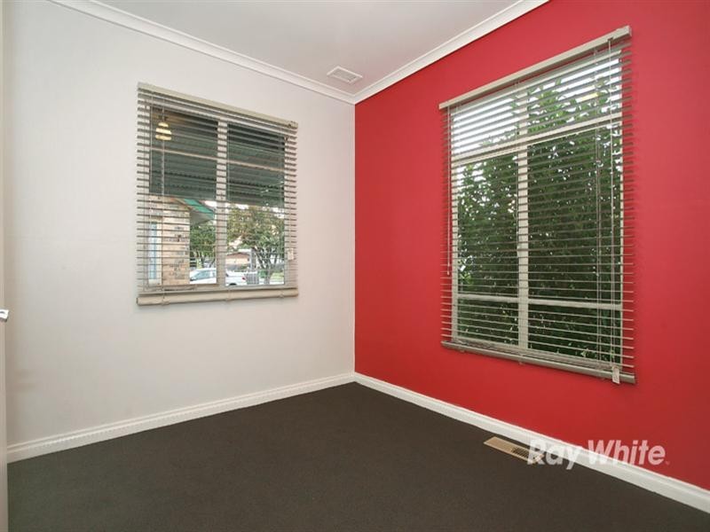 30 Chifley Crescent, Dandenong North VIC 3175
