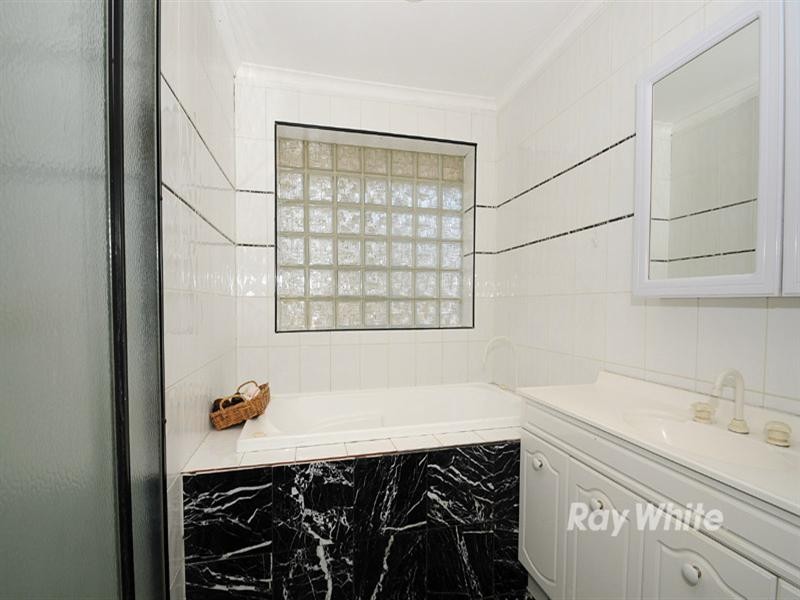 41 Carlisle Road, Hallam VIC 3803