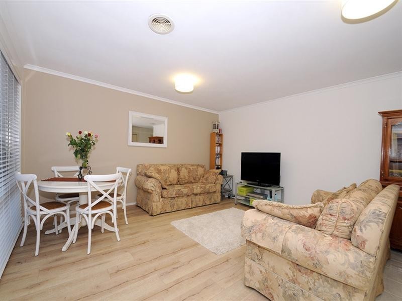 8/21 Graham Michele Place, Keysborough VIC 3173