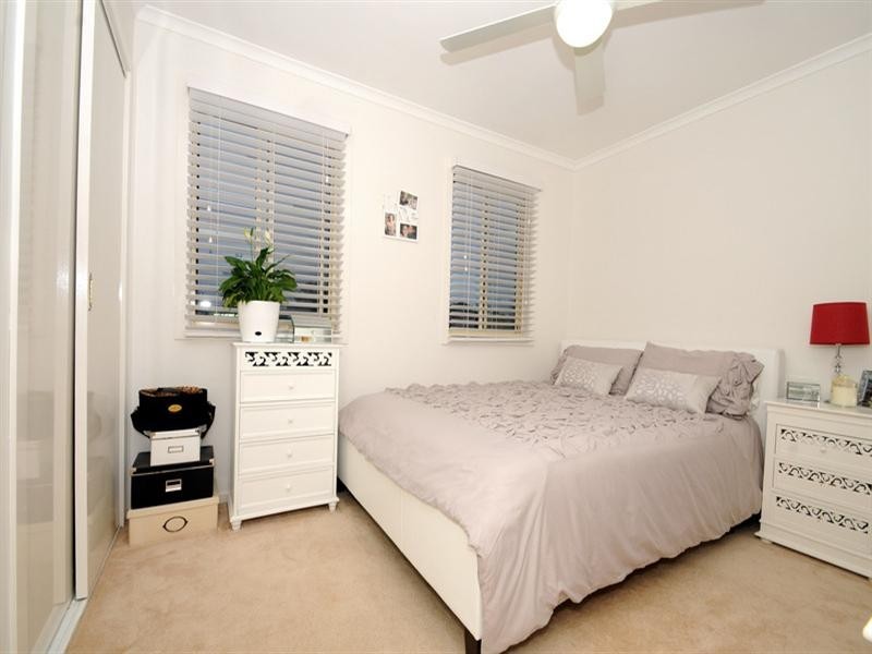 8/21 Graham Michele Place, Keysborough VIC 3173