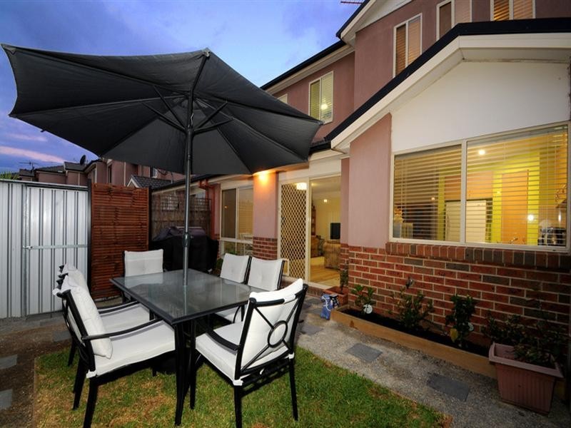 8/21 Graham Michele Place, Keysborough VIC 3173
