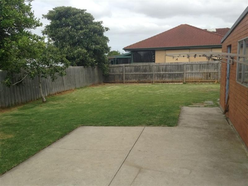 72 Leonard Avenue, Noble Park VIC 3174