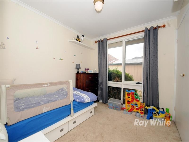 2 Dobell Court, Dandenong North VIC 3175