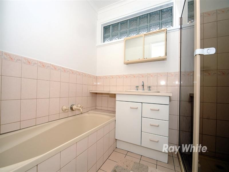 2 Dobell Court, Dandenong North VIC 3175