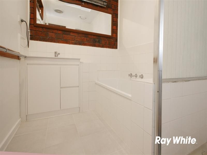 8/11 Digby Court, Springvale South VIC 3172