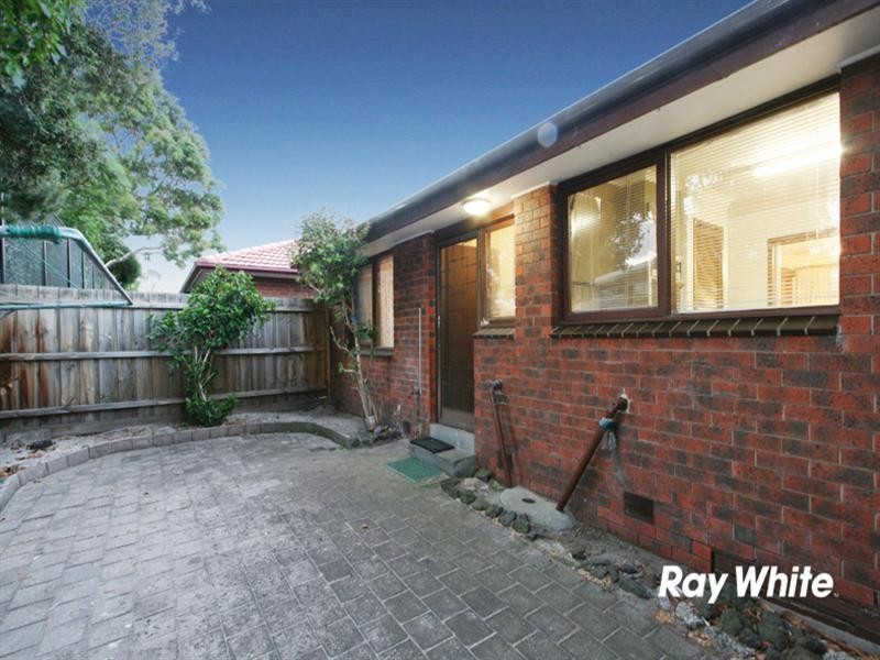 8/11 Digby Court, Springvale South VIC 3172