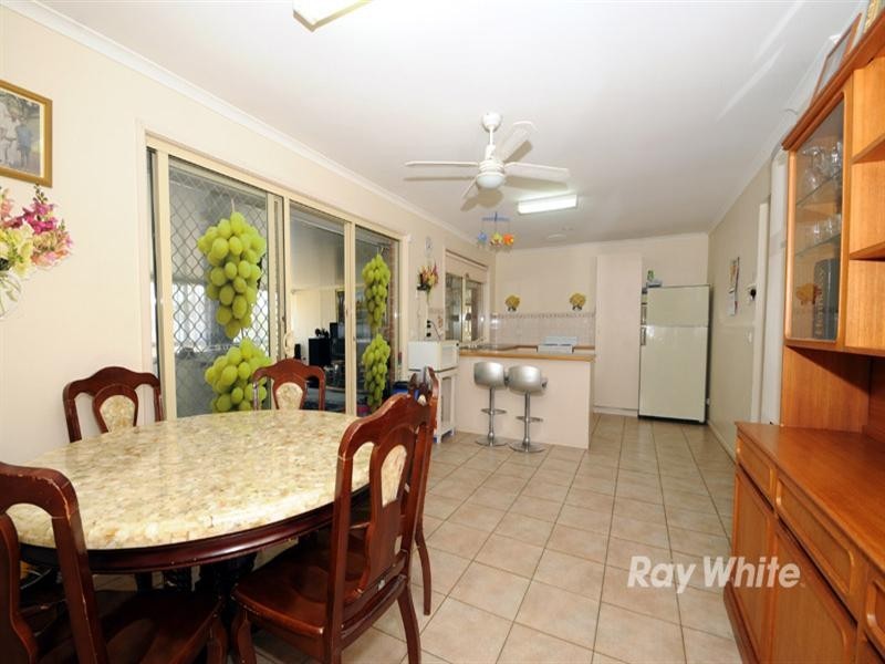 4 The Close, Hampton Park VIC 3976