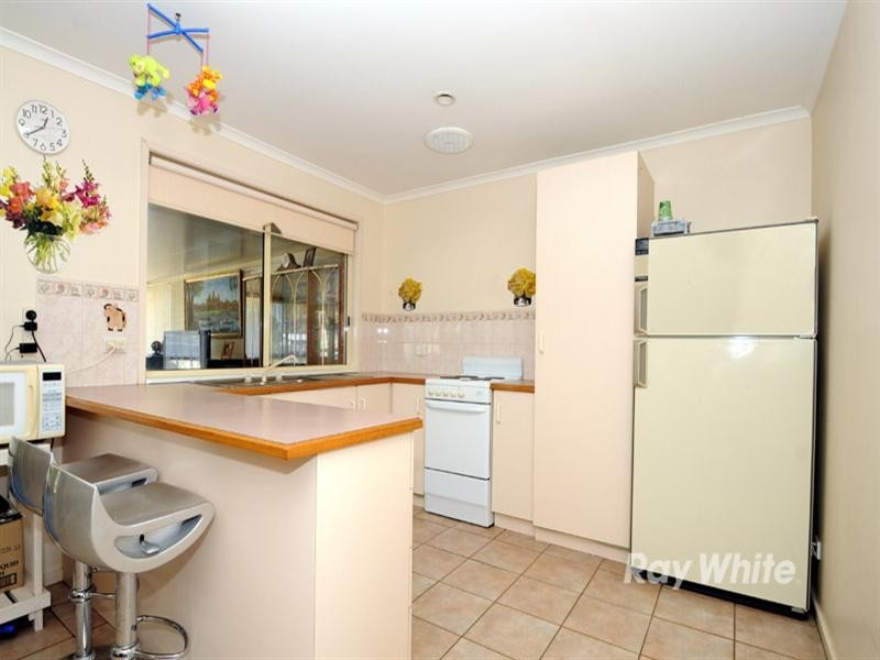4 The Close, Hampton Park VIC 3976