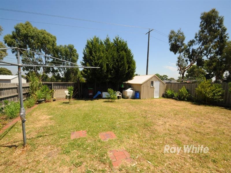 4 The Close, Hampton Park VIC 3976