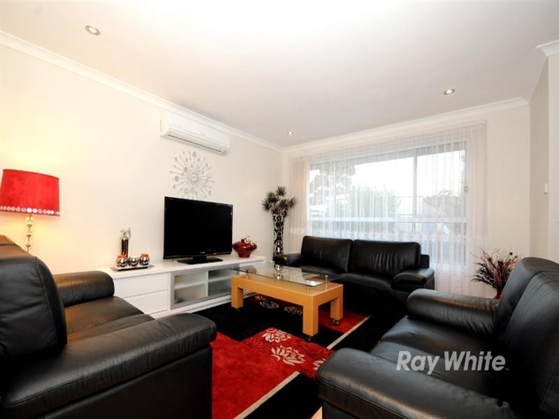 1/64 Fintonia Road, Noble Park VIC 3174