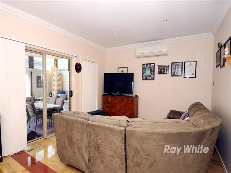 2/21 Birdwood Avenue, Dandenong VIC 3175