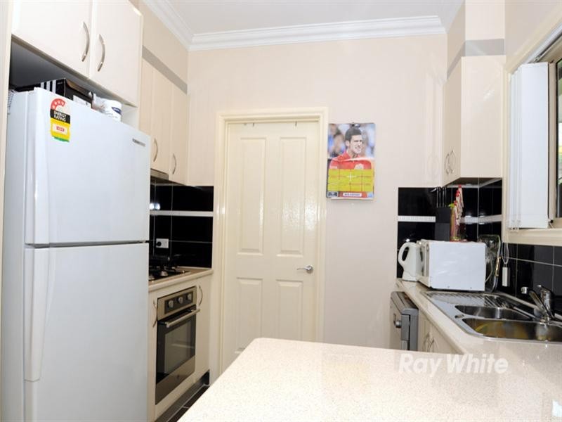 2/21 Birdwood Avenue, Dandenong VIC 3175