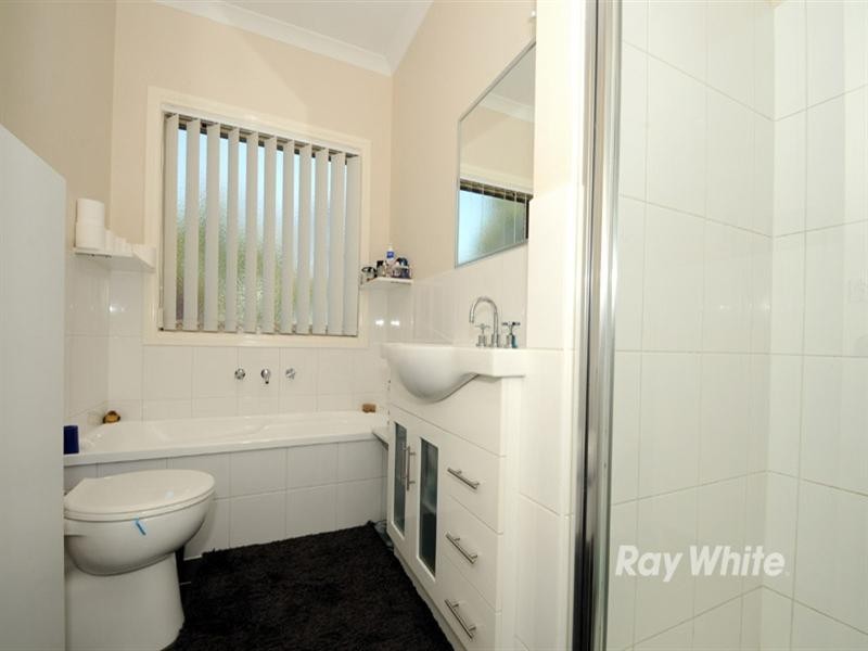 2/21 Birdwood Avenue, Dandenong VIC 3175