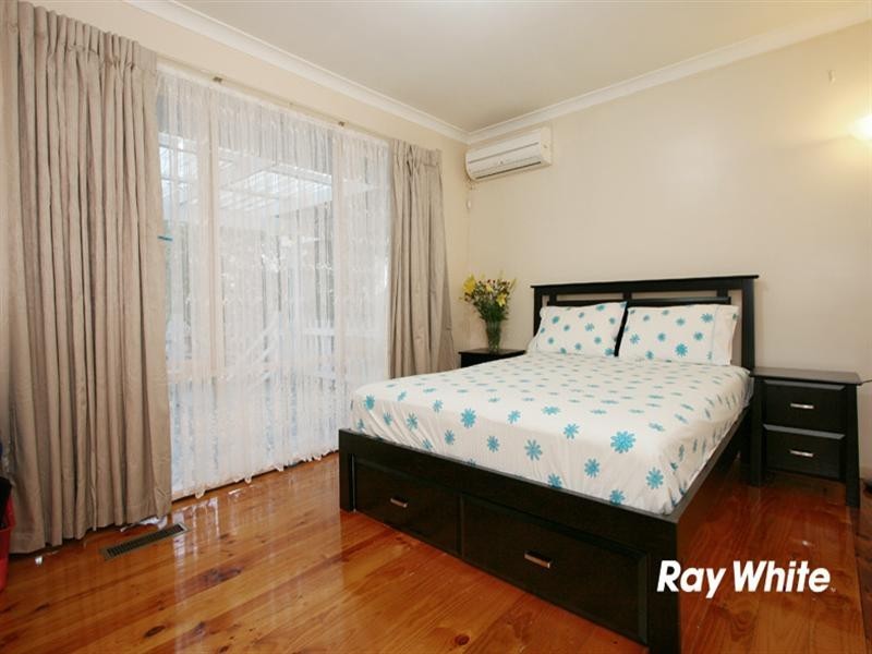 15 Koval Court, Springvale South VIC 3172