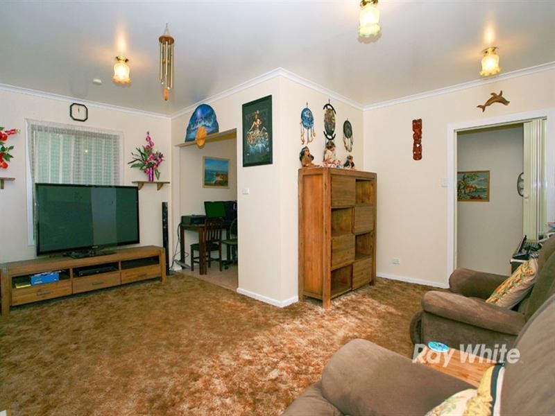 13 Bloomfield Road, Noble Park VIC 3174