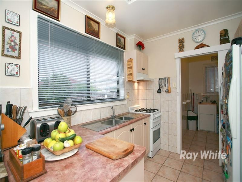 13 Bloomfield Road, Noble Park VIC 3174
