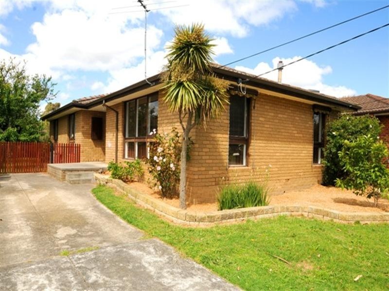 8 Fay Court, Noble Park VIC 3174