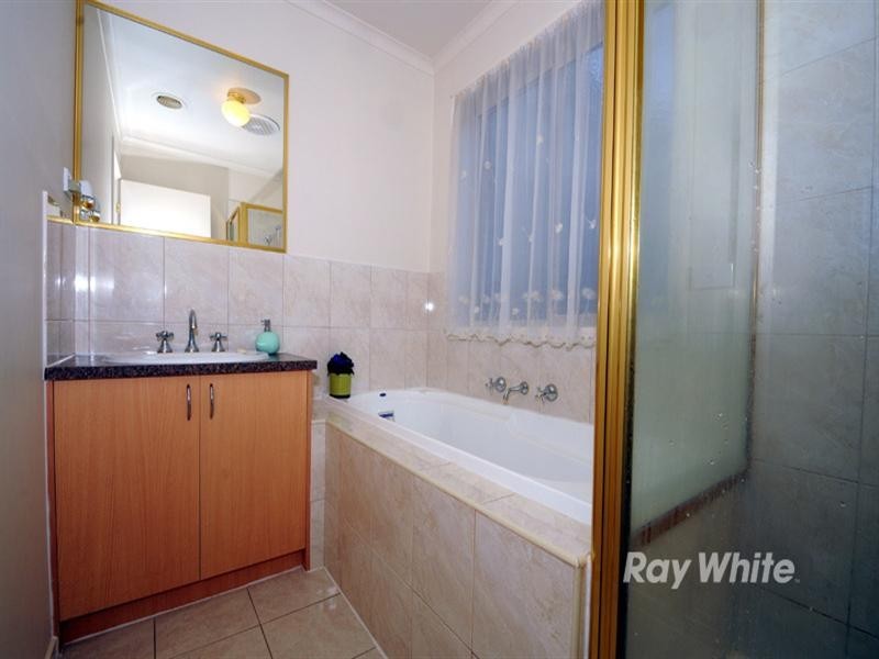 16/21 Graham Michele Place, Keysborough VIC 3173